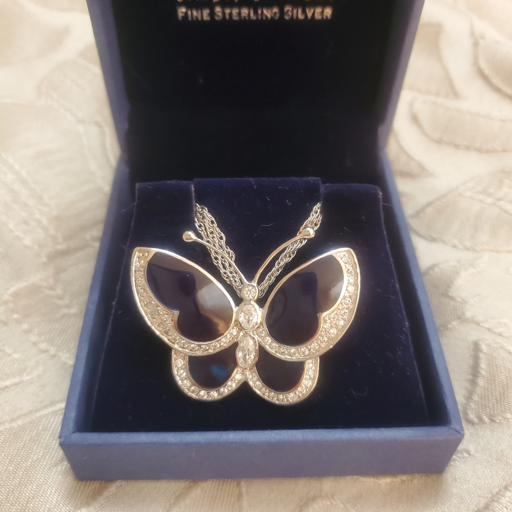 Vintage Italian Silver Butterfly Glass Pendant and Necklace. - Picture 5 of 8